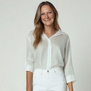 Liz Claiborne Cream 3/4 Sleeve Button Down Blouse